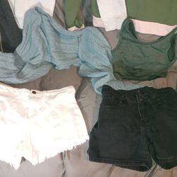 Lot Of Women's Clothing Medium And Large