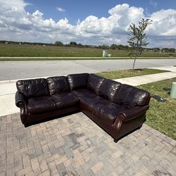 🛋️Real Leather Sectional Couch - Delivery Available