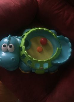 Hippo toy with balls