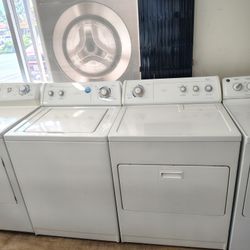Whirlpool top Load Washer  Gas Dryer In Excellent Working Condition 