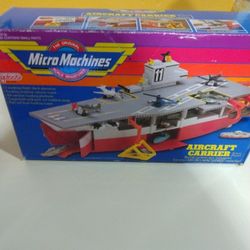 Vtg 1988 Micro Machines Aircraft Carrier