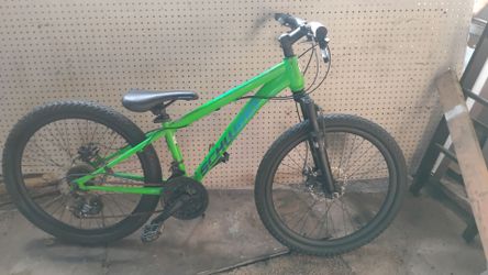 Schwinn Sidewinder 24" Front Suspension Mountain Bike
