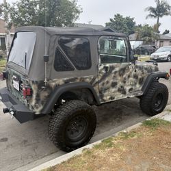 Jeep Wrangler 