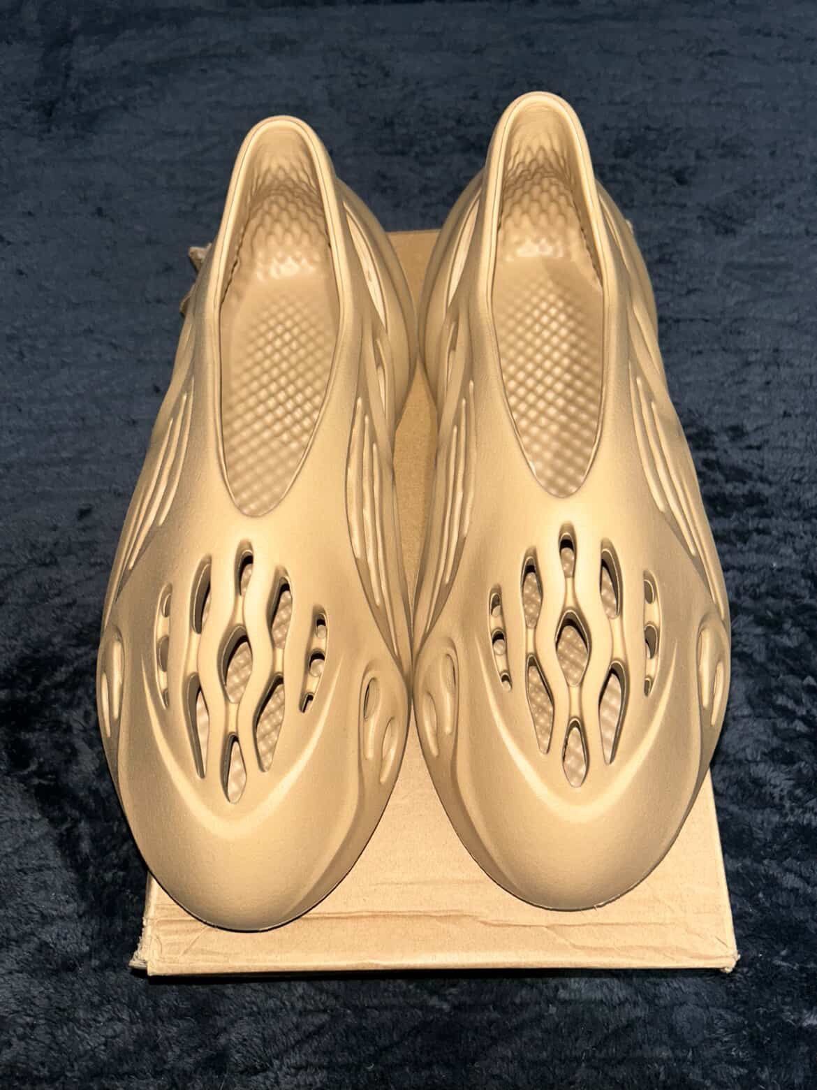 Yeezy Foam runner Size 11