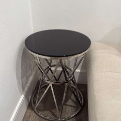 Side Tables 