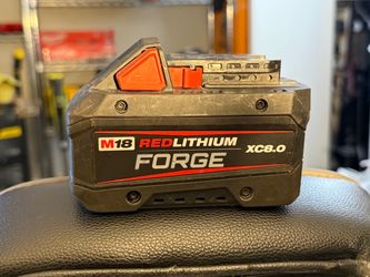 Milwaukee M18 18V Lithium-Ion REDLITHIUM FORGE XC 8.0 Ah Battery Pack