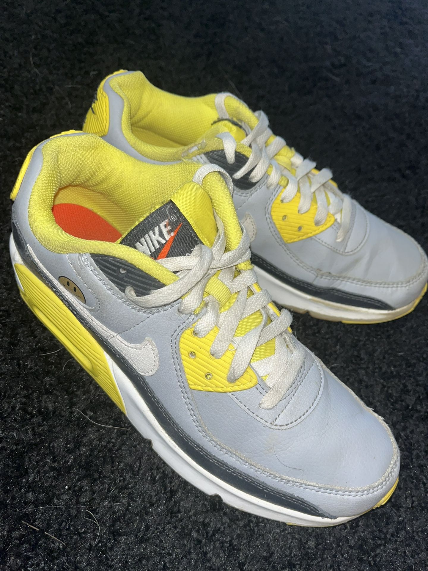 Nike Pro Max Go The Extra Smile size 7Y