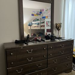 Bedroom Set Queen