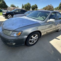2001 Lexus ES 300