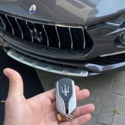 Maserati key Maserati key fob Car keys Maserati key 
