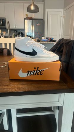 Nike Blazer Mid 77 Size 12