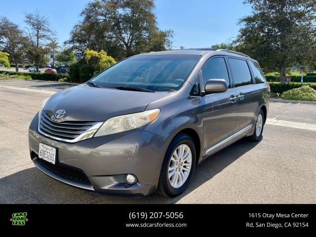 2012 Toyota Sienna