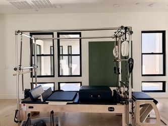 Cunruope M2 Cadillac Reformer Combo Plus – Excellent Condition + FREE Pilates Chair