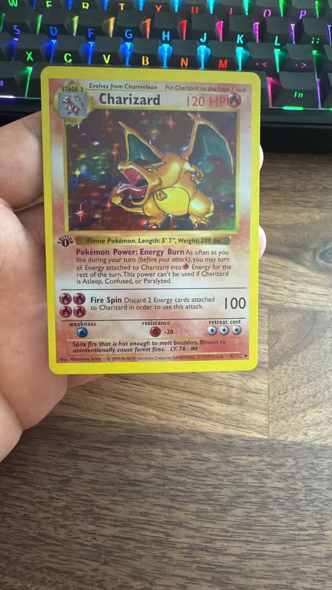 Charizard Holo – 1st Edition Shadowless 4/102 – Near Mint – 1999 Base Set Vintage Pokémon