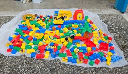Lego Duplo.