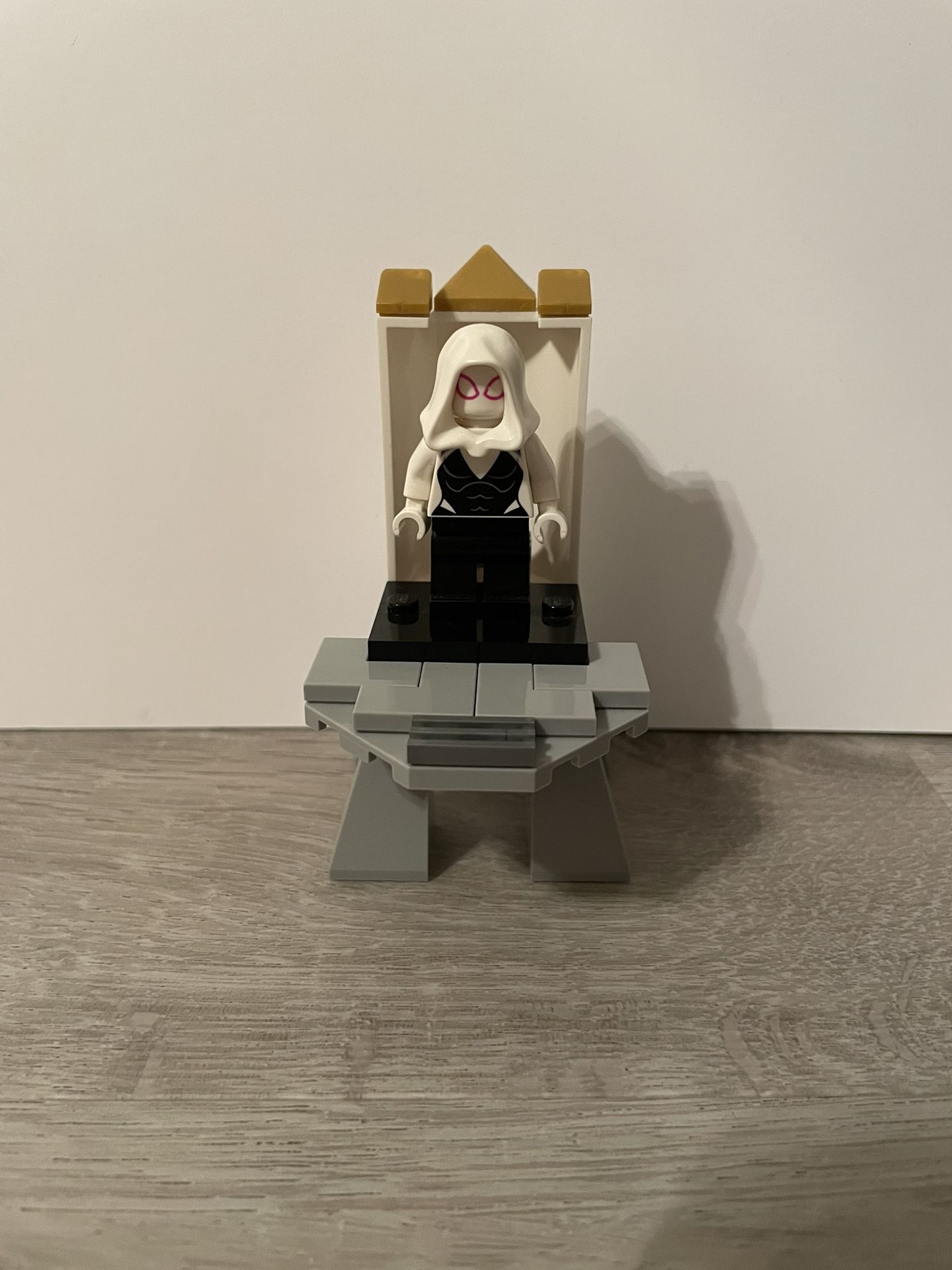 New Ghost Spider (Spider Gwen) Mini Figure