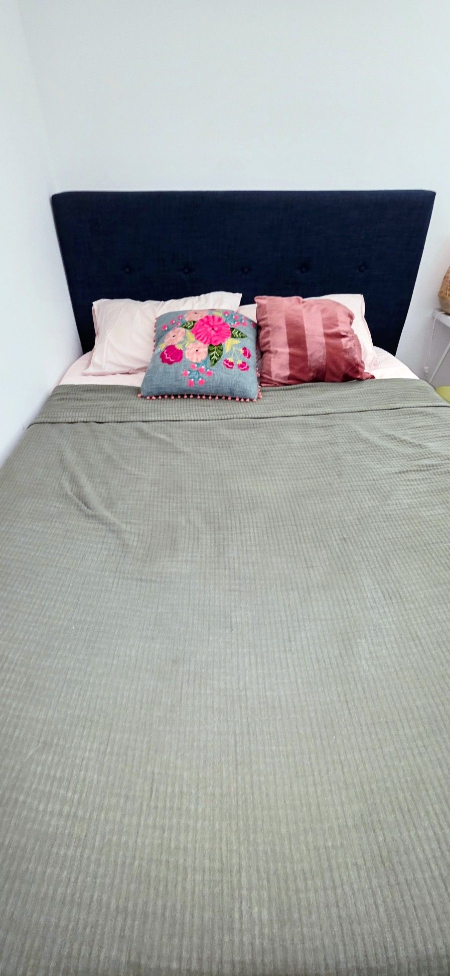 Queen Bed Frame With Memory Foam Mattress