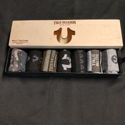 New- True Religion Men's Crew Socks -7 Pairs- In Wooden Box
