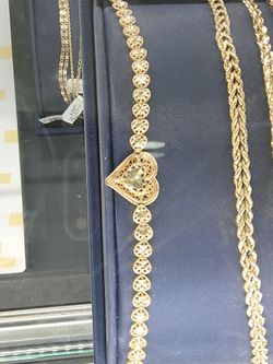14k gold heart bracelet