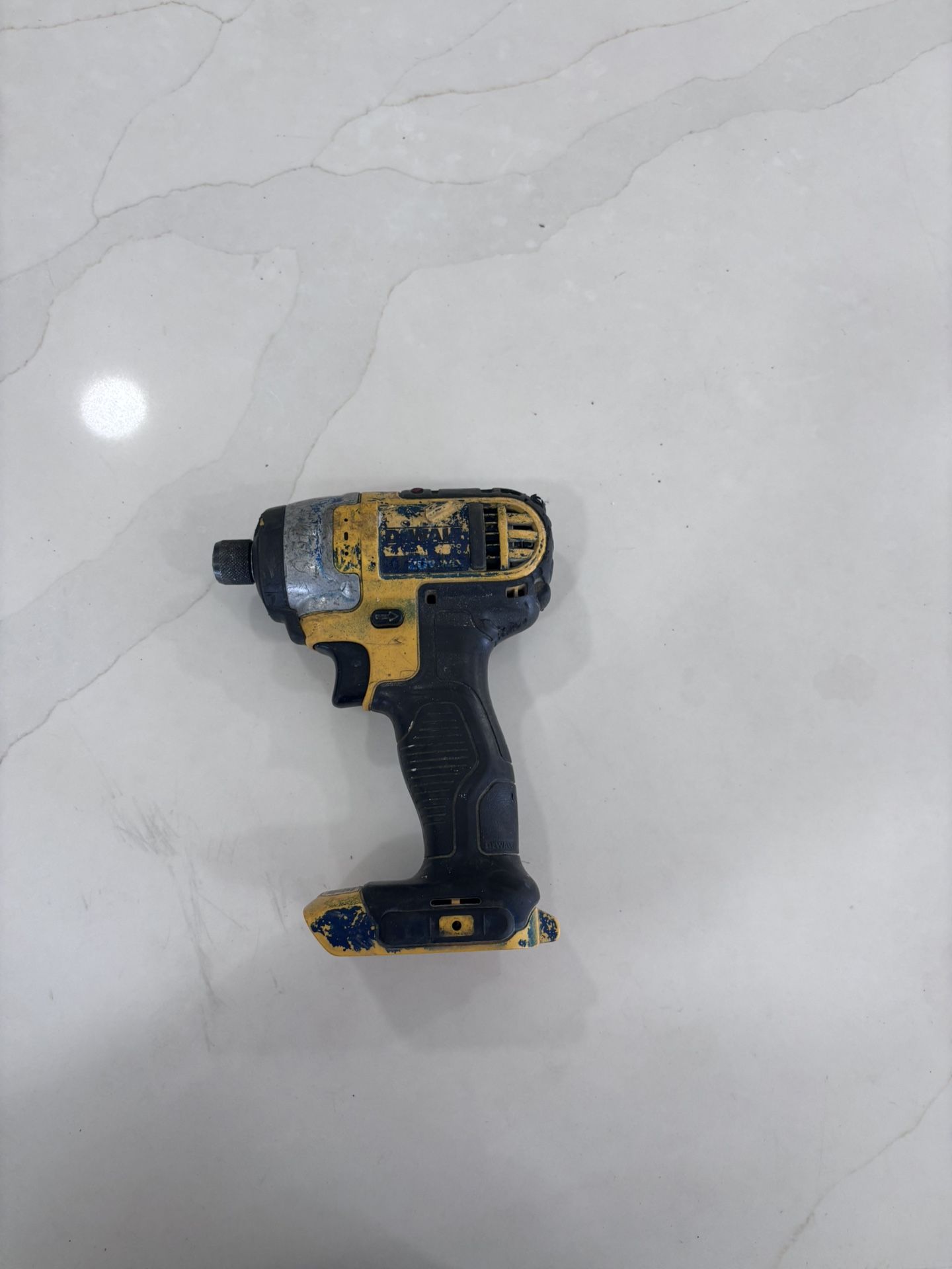 Dewalt Impact Driver DCF 885