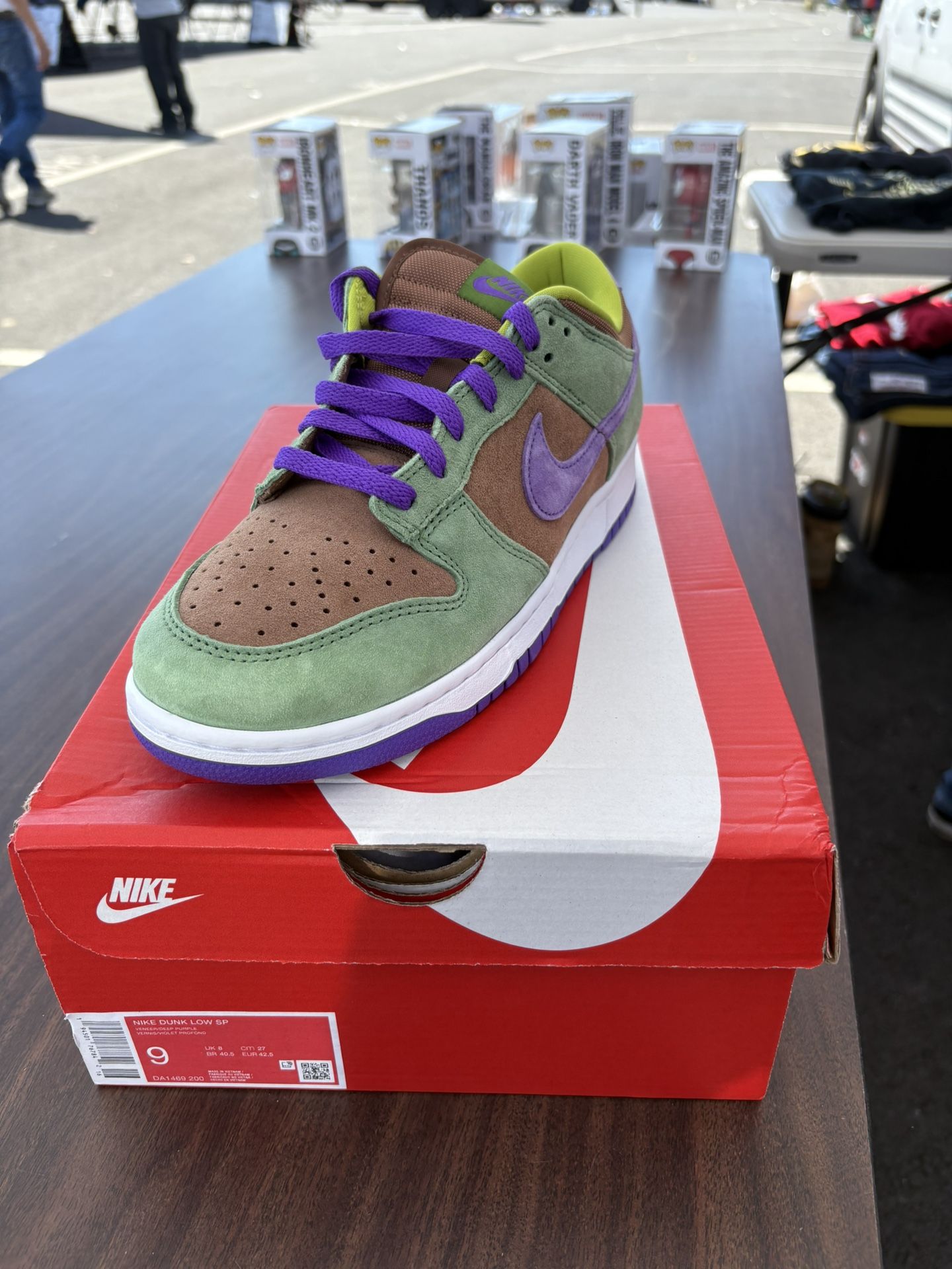 Nike Dunk Low Size 9