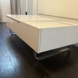 Lift-Top Coffee Table