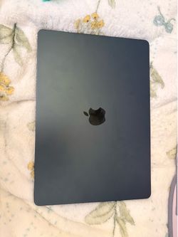 Mac Book Air M3 16gb 15”