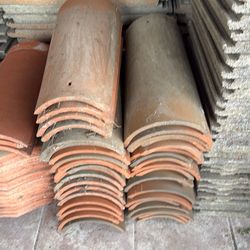 Roofing tiles