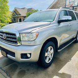 2008 Toyota Sequoia SR5 Sport Utility 4WD