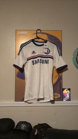 Chelsea size small
