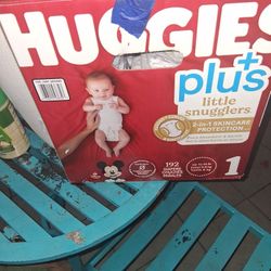 115 Pampers Huggies 