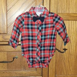 Infant Size 3-6 Mos Christmas Plaid Dress Shirt Onsie With Bow Tie Excellent Condition PRICE Is Firm 