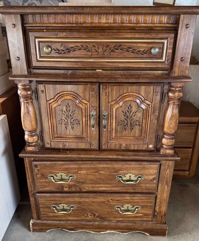 Free Vintage Bedroom Set