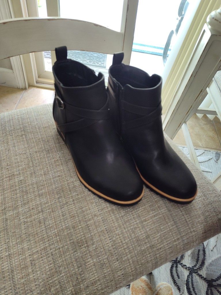 Life Stride Women's Ankle Boots