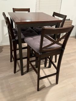Dinning set with 4 chairs