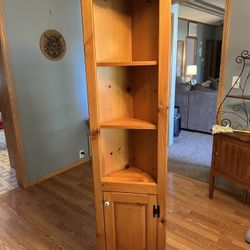 Corner cabinet