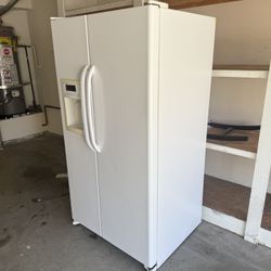 Refrigerator And Freezer Combo