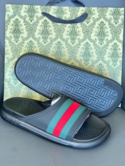 Gucci men slides