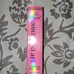 Too Faced Lip Plumper 