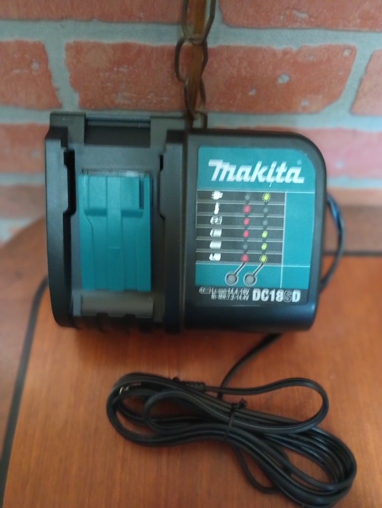 Brand New Makita Charger