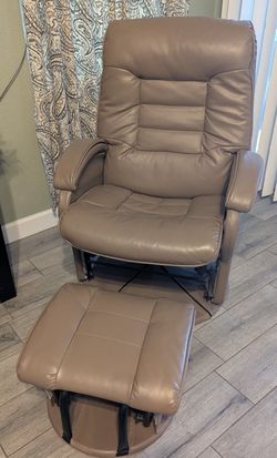 Glide Rocker w/Ottoman