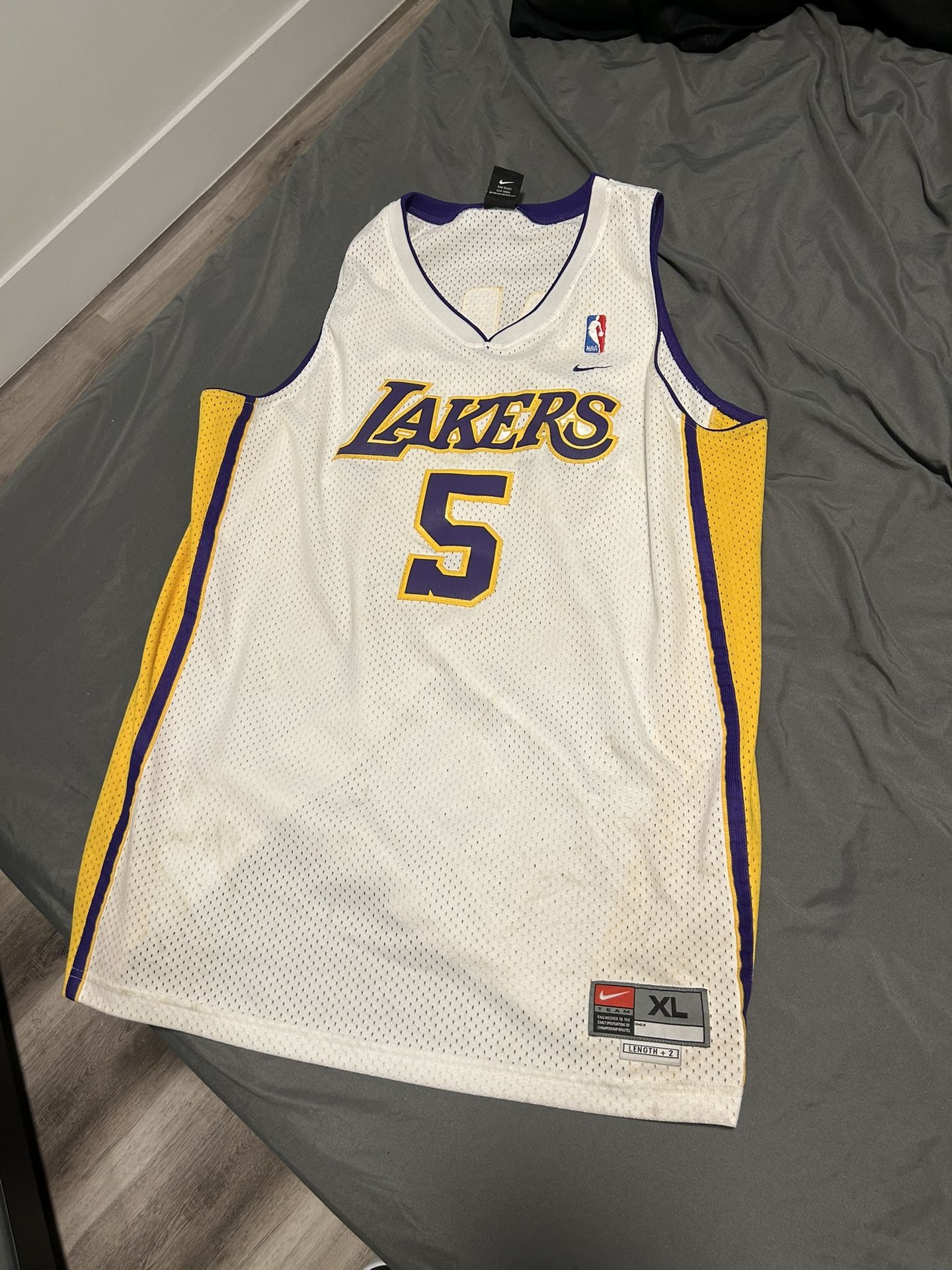 Lakers Jersey XL