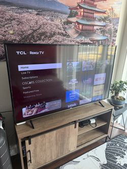 55” TCL Smart TV w/ Roku and wall mount– Works Great