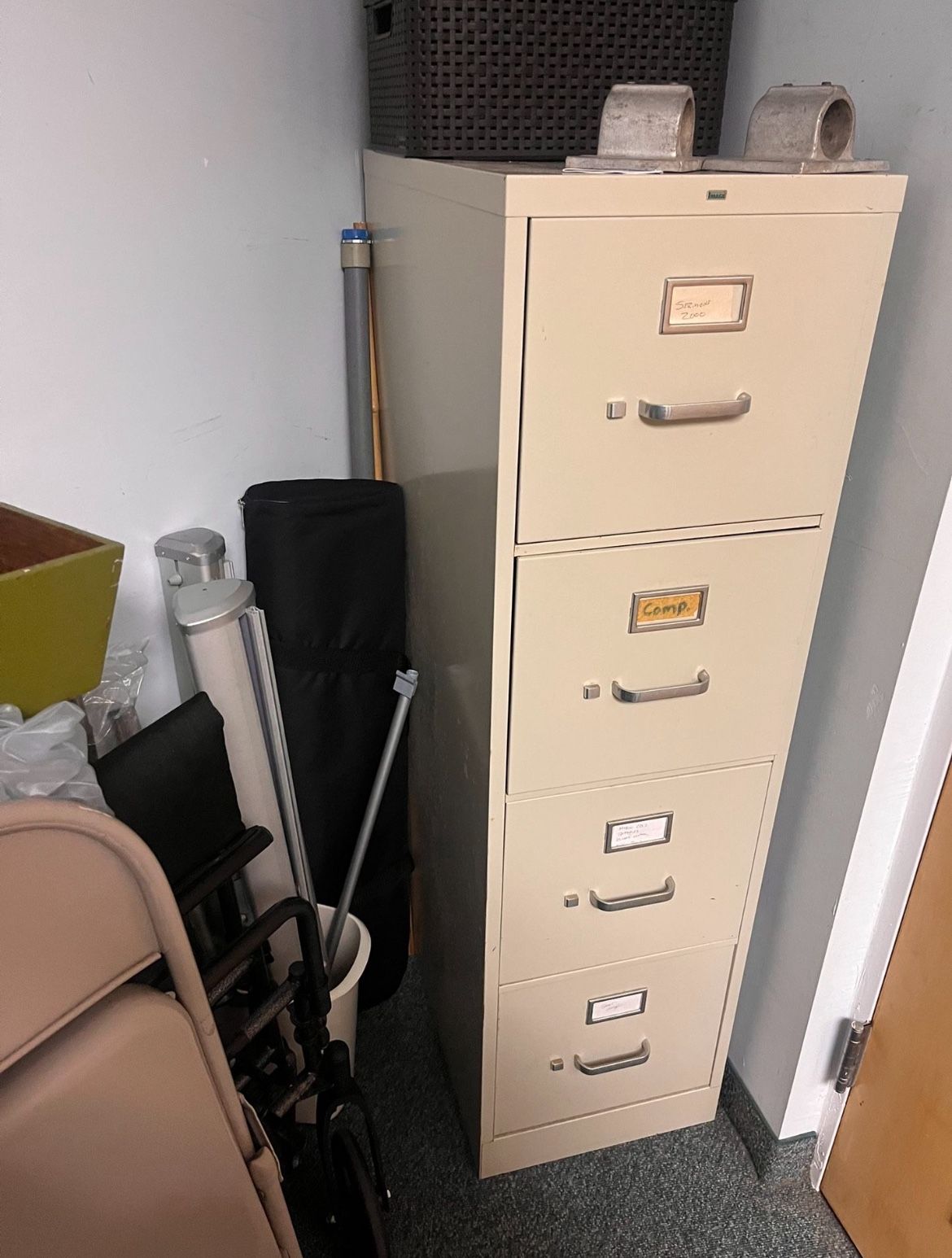 File Cabinet 2x