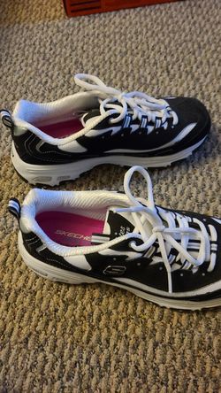 Sketchers women Diltes Size 8