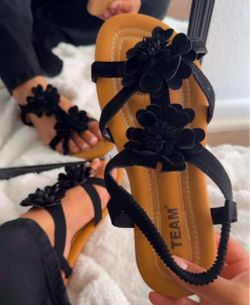 Black Flower Flat Sandals