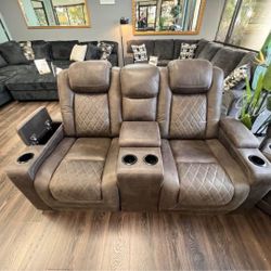 Hyllmont Gray Power Reclining Loveseat With Console
Ashley Furniture$10 Down Payment Financing and Delivery available