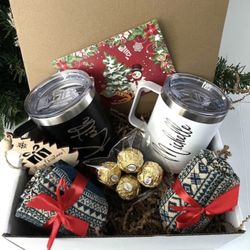 Last Minute Personalized Happy Holidays Set Care Packege for Couples MR & MRS