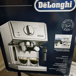 Open Box Delonghi Esspreso, Late And Cappuccinos