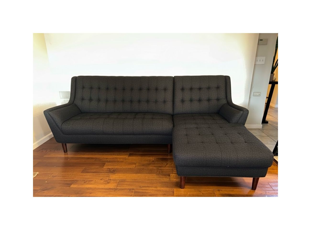 Elegant Dark Gray Sectional Sofa w/ Chaise | Impeccable Modern Design